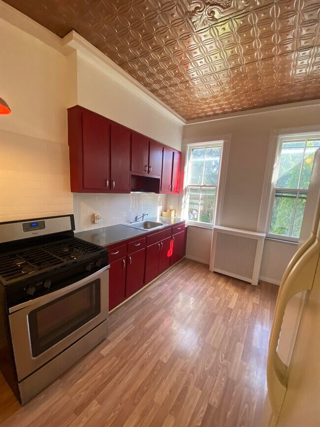 Foto del edificio - 404 67th St