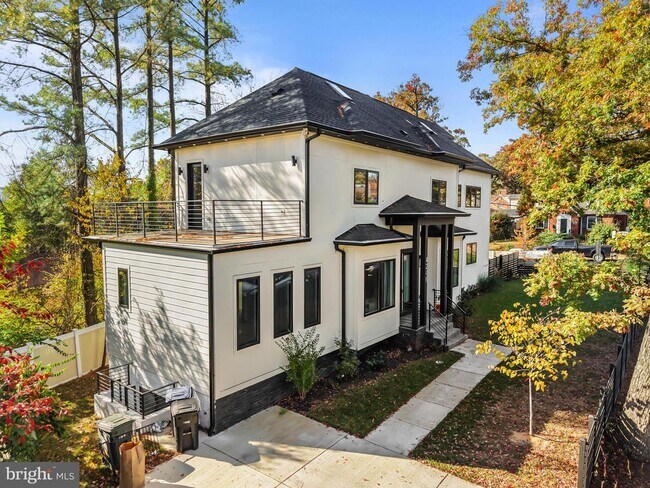 Foto del edificio - 4246 15th St N