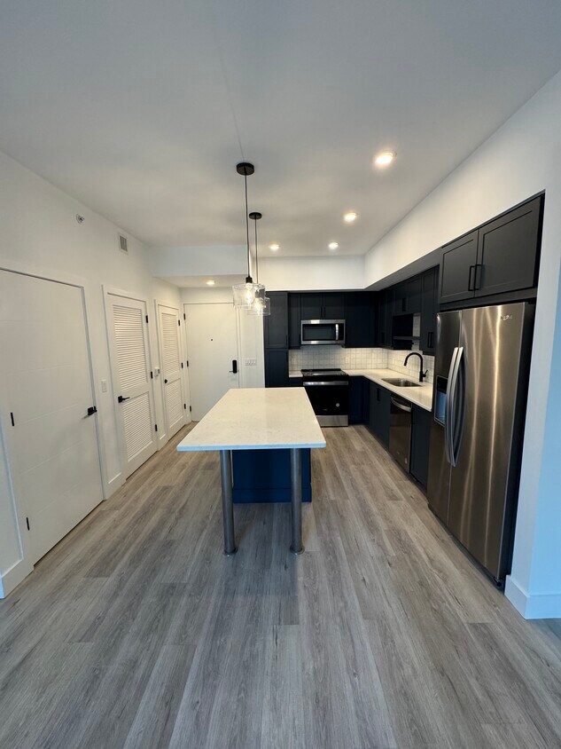 Foto principal - 60 NW 31st St