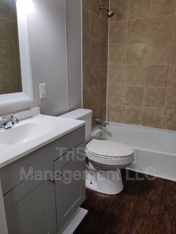 Foto del edificio - 3030 Crawford Ave