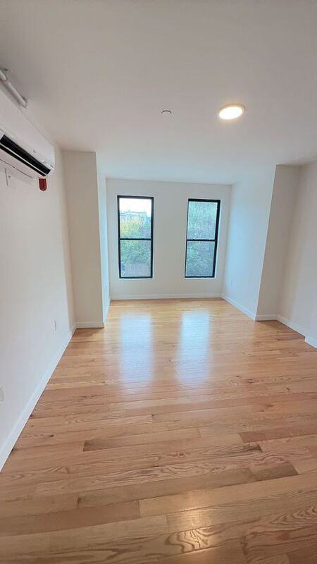 Foto del edificio - 2527 St Paul St