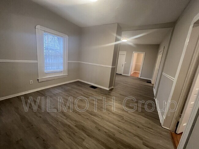 Foto del edificio - 2509 E 10th St