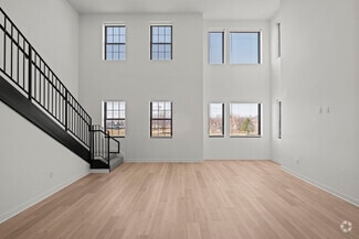 Building Photo - 3009 N Oak Trafficway
