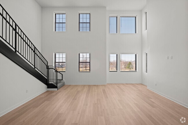 Building Photo - 3009 N Oak Trafficway