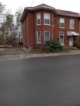 Building Photo - 259 George St