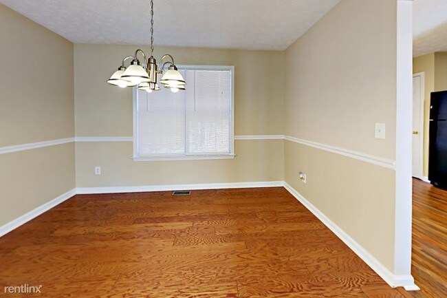 Foto del edificio - 78 Paradise Ln