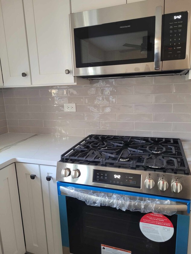 Foto principal - 8361 W Berwyn Ave
