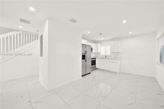 Foto del edificio - 5220 NW 24th Ave