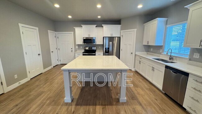Foto del edificio - 3607 E Sapphire Creek Ln