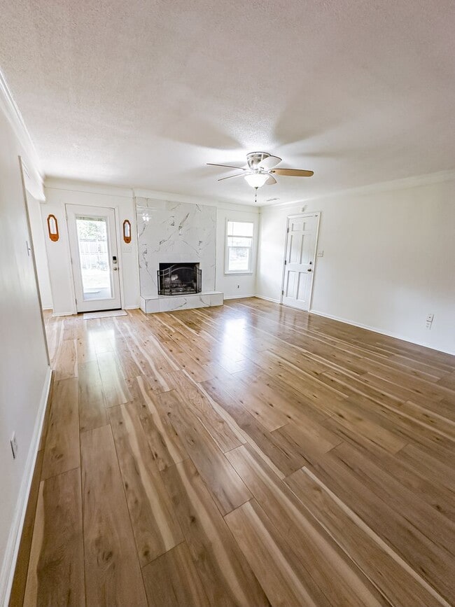 Foto del edificio - Lovely Home! Lots Of Space!