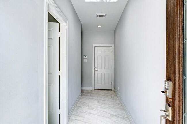 Foto del edificio - 5507 Darling St