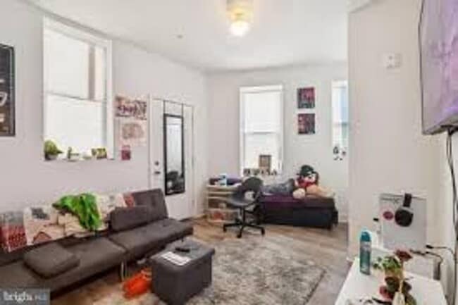 Building Photo - 4161 Westminster Ave