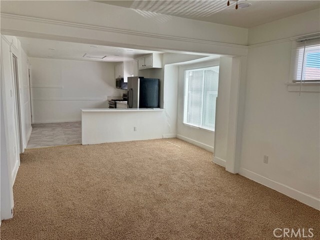 Building Photo - 460 S Mott St