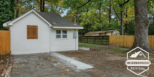 Building Photo - 3352 Douglass, Memphis, TN 38111 Unit B