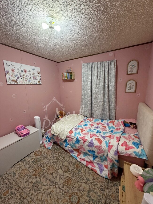 Foto del edificio - 108 Sturkie Ln