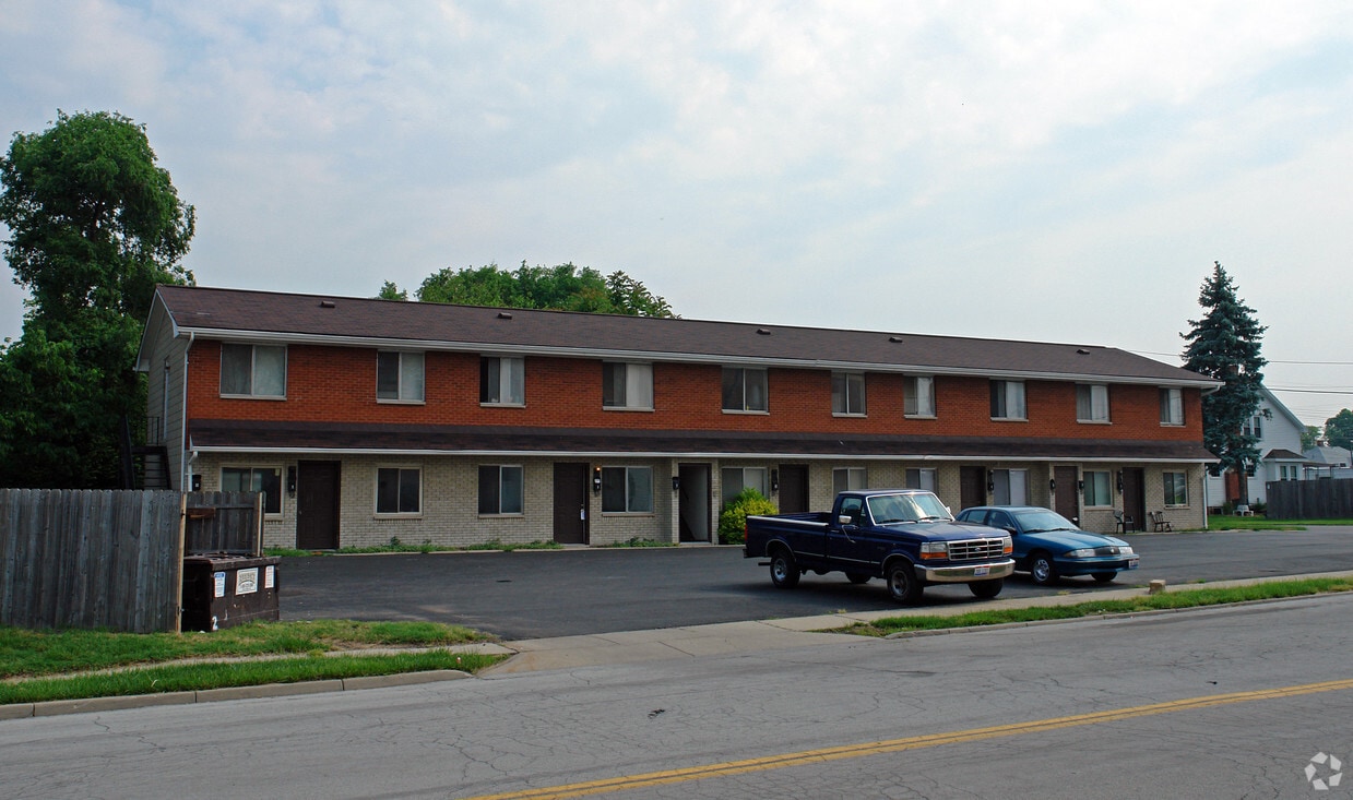 701 W Xenia Dr, Fairborn, OH 45324 Apartments in Fairborn, OH
