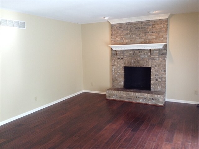 Building Photo - 1813 Bell Tower Cir