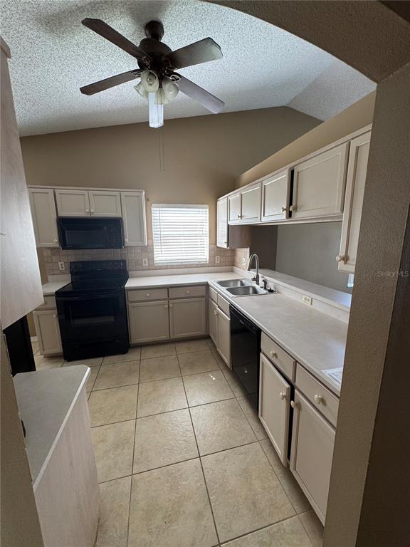 Building Photo - 3132 Arrow Dr