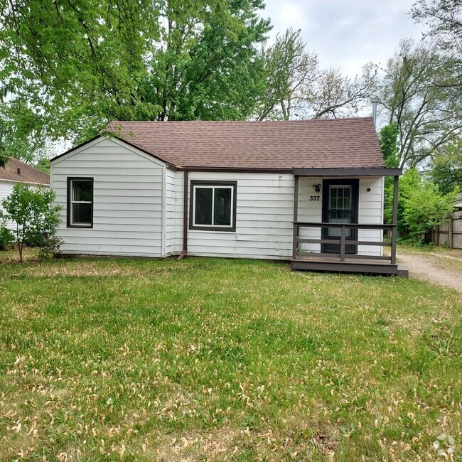 Building Photo - 337 E Greenview Ave