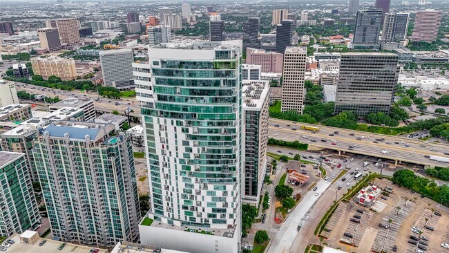 Foto del edificio - 4521 San Felipe St
