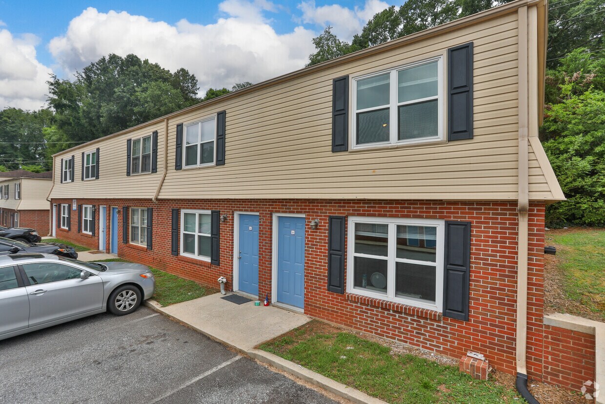 Farms at Blue Ridge Apartments 807 College Ave Clemson, SC