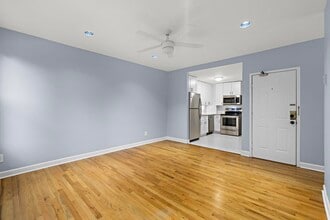 Building Photo - 607 1st St