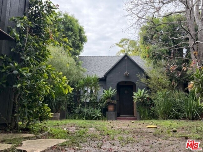 Foto del edificio - 2506 28th St