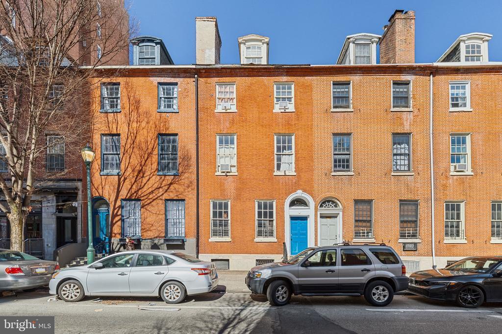 Primary Photo - 1225 Spruce St