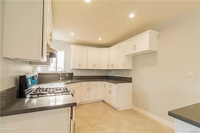 Building Photo - 2 br, 2 bath Duplex - 10359 Telfair Ave