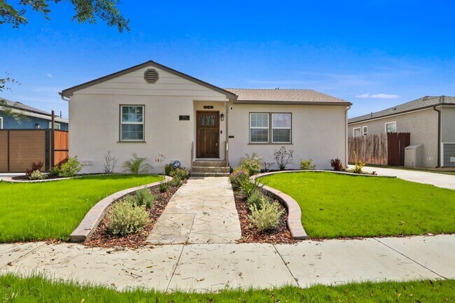 Foto del edificio - 4232 Walnut