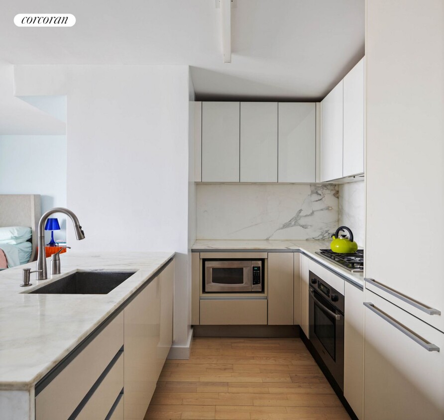 Primary Photo - 322 W 57th St