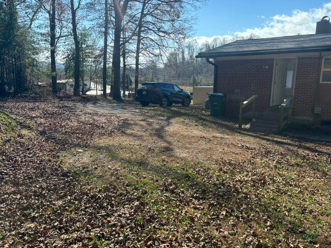 Foto del edificio - 820 Mills Gap Rd