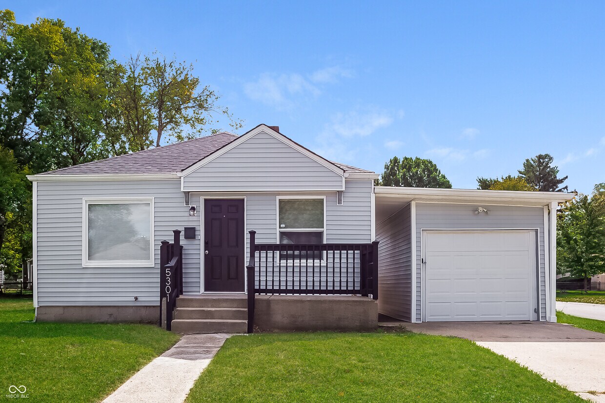 Primary Photo - 5301 E 19th Pl