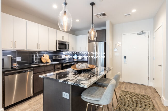 Building Photo - 95 St Alphonsus St