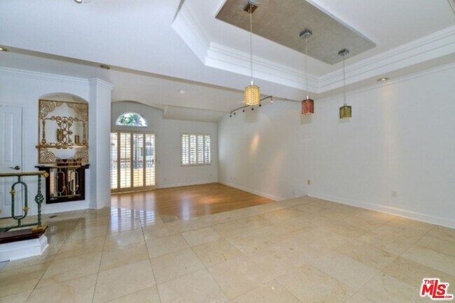 Foto del edificio - 6473 Zuma View Pl