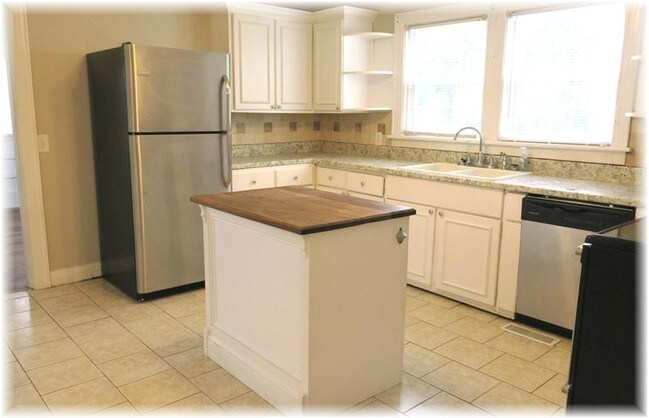 Building Photo - 7114 Fernvale Rd
