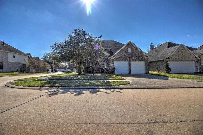 Foto del edificio - 18907 Dural Dr