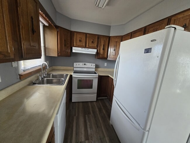 Building Photo - 10 McEwen Ct