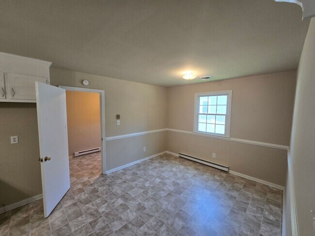 Foto del edificio - 3 bedroom in Hopewell