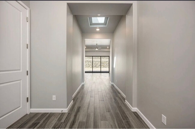 Foto del edificio - 4117 Desert Falls Rd.