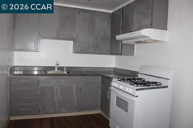 Foto del edificio - 2515 Manchester Ave