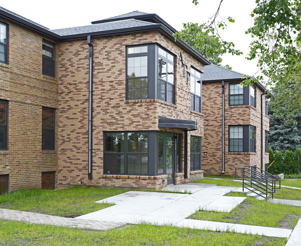Building Photo - 2060 Carter Ave