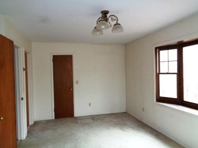 Foto del edificio - 3 bedroom in Newtown CT 06470