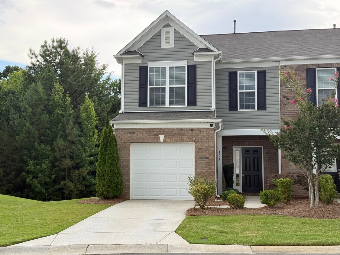 Foto principal - 501 Hunters Dance Road