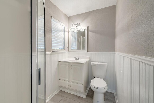 Foto del edificio - 6708 Manor Dr