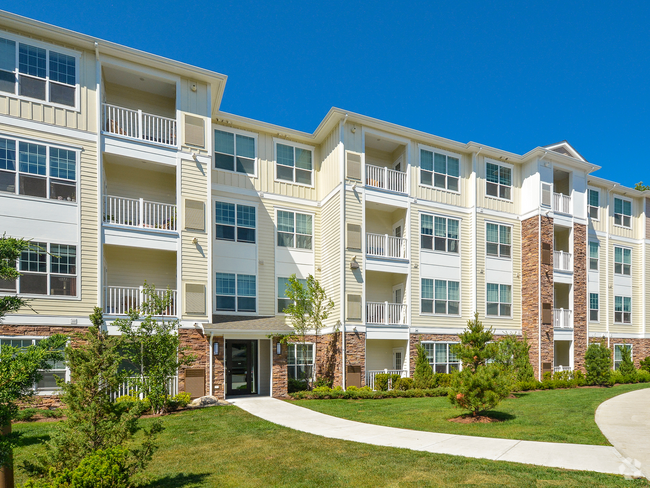 Building Photo - The Point at Merrimack River