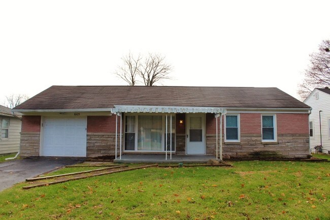 Building Photo - 6105 Gregory Dr
