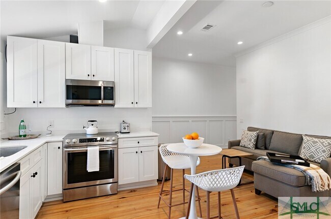 Foto del edificio - 112 W 31st St