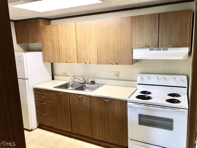 Foto del edificio - 4836 Poplar Springs Rd