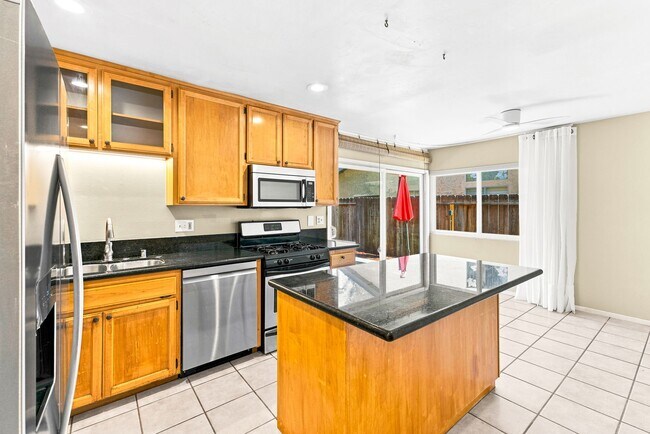Foto del edificio - 11770 Treeview Pl